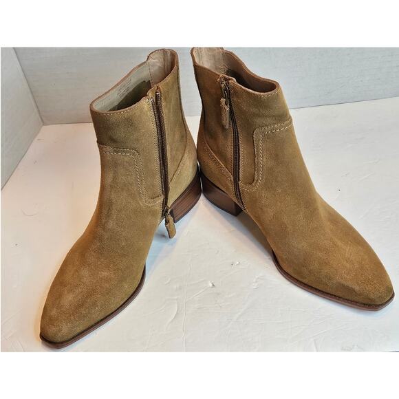 Cole Haan New Women;s 8 1/2 B, Naia Ankle Bootie Boots Tan Suede Side zip  read - Picture 4 of 9